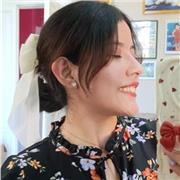 Offro lezioni privatebe personalizzate a bambini delle elementari e medie a seconda delle loro esigenze.